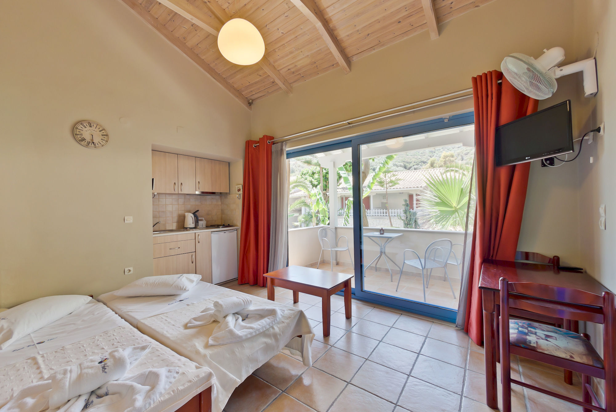 Rouda Bay Beach Hotel Mikros Gialos Buitenkant foto